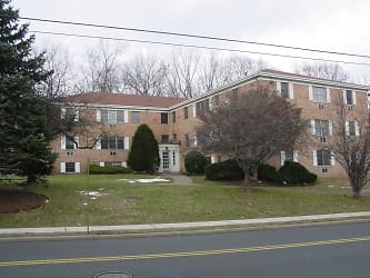 Windsor Gardens Apartments - Ridgewood, NJ