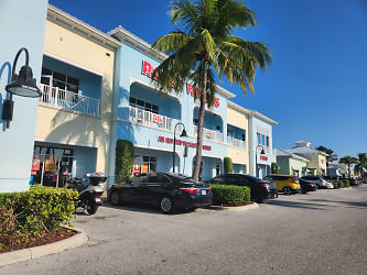 145 S Ocean Ave #207 - Palm Beach Shores, FL