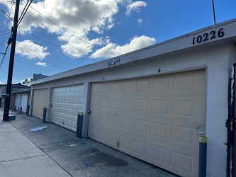 10226 Darby Ave - Inglewood, CA