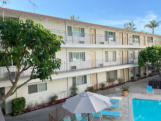 Rancho La Paz Apartments - Downey, CA