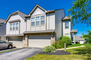 3955 Gardiner Run - Akron, OH