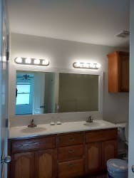 Ridgeway Townhomes, 2 Bedroom, 2 Baths Apartments - Corpus Christi, TX
