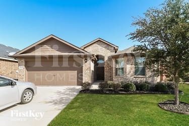 2524 Mill Springs Pass - Fort Worth, TX
