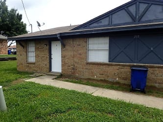 219 Pine Meadow Dr C Apartments - Kennedale, TX