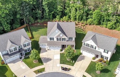 7446 Dover Mill Dr SW - Concord, NC
