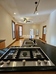 2229 N Bissell St unit 2 - Chicago, IL