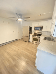 2160 Mineral Spring Ave unit 4 - undefined, undefined