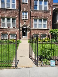 7505 N Greenview Ave - Chicago, IL
