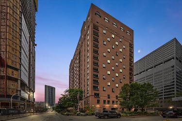 345 N Canal St #1008 - Chicago, IL