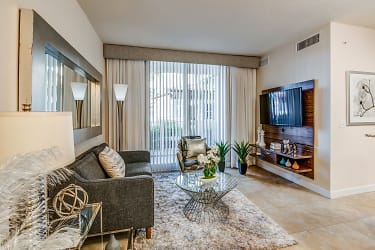 Gran Vista At Doral Apartments - Doral, FL