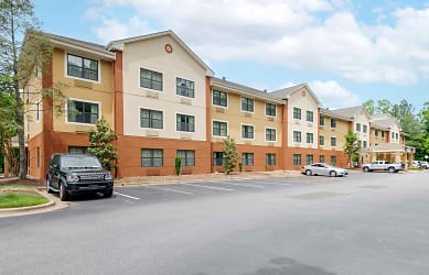 Furnished Studio - Asheville - Tunnel Rd. Apartments - Asheville, NC