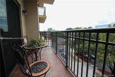 3590 Coral Wy #509 - Coral Gables, FL