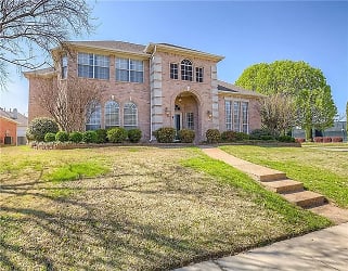 9725 Southern Hills Dr - Plano, TX