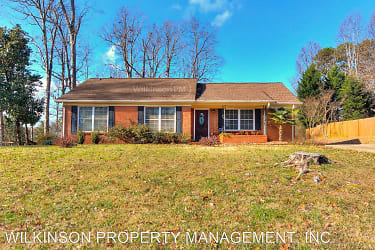 1313 Grace Meadow Dr - Mooresville, NC