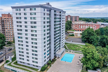 1 Strawberry Hill Ave unit 2nd - Stamford, CT