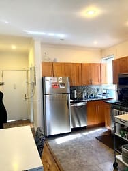 31-55 35th St unit 3R - Queens, NY