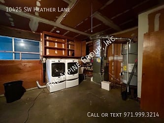 10425 SW Heather Lane - Beaverton, OR