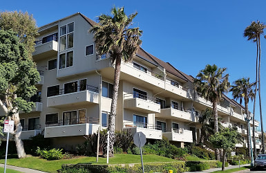 700 Esplanade unit 38 - Redondo Beach, CA