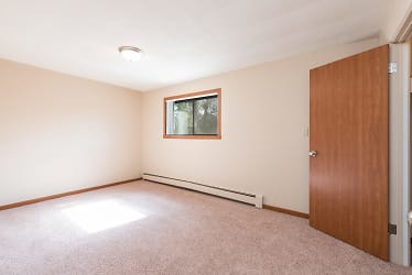 Parkview Arms Apartments - Bismarck, ND