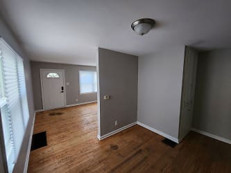 Front living and dining room.JPG