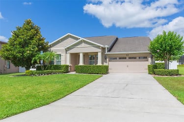 824 Crooked Branch Dr - Clermont, FL