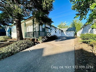 730 NE Pacific Dr - Fairview, OR