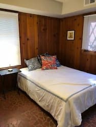 Room For Rent - Lithia Springs, GA