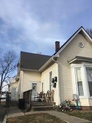 306 N State St - Greenfield, IN