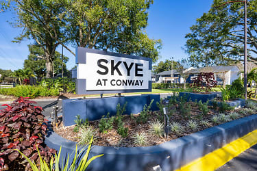 Skye At Conway Apartments - Orlando, FL