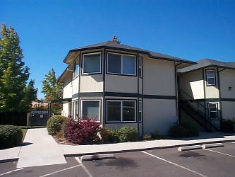 2876 State St unit A - Medford, OR