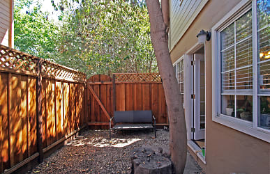 190 Gladys Ave unit A - Mountain View, CA