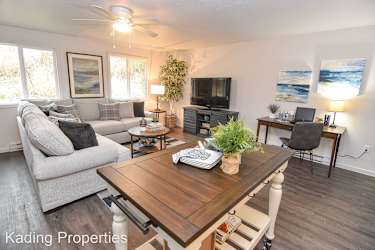 3 Bedroom Single Story Townhome For Rent. Apartments - Marshalltown, IA