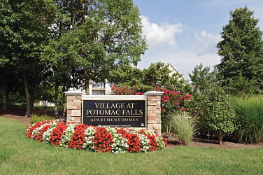 Village At Potomac Falls Apartments - Sterling, VA