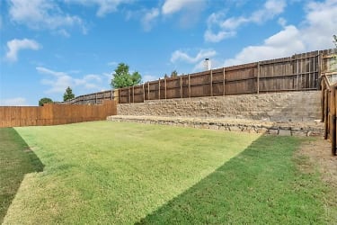 432 Andalusian Trail - Celina, TX