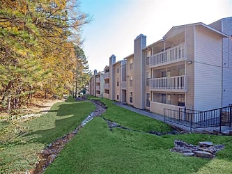 Lennox Apartments - Little Rock, AR