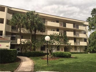 3100 NW 42nd Ave #D202 - Coconut Creek, FL