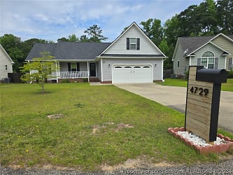 4729 Crystobal Rd - Fayetteville, NC