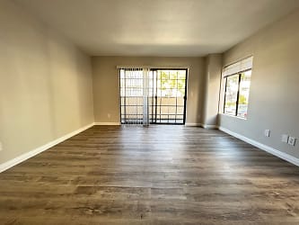 5234 Cartwright Ave Apartments - North Hollywood, CA
