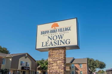 Brays Oaks Village Apartments - Houston, TX