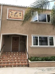 5722 Camerford Ave - Los Angeles, CA