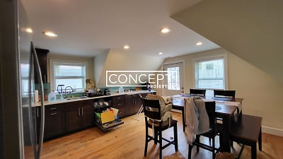 11 Rock Valley Ave unit 2CP - Everett, MA