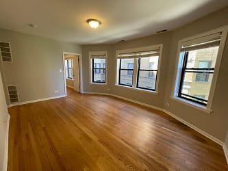 2803 W Lawrence Ave unit A3S - Chicago, IL
