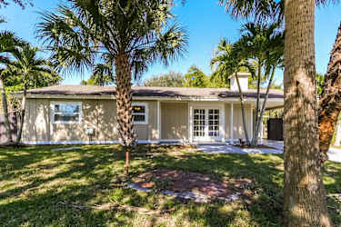 1061 SW Estaugh Avenue - Port Saint Lucie, FL