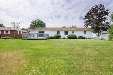 1730 Edwards Ave - Wooster, OH