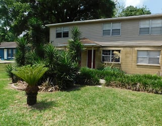 5320 NW 20th Ct - Gainesville, FL