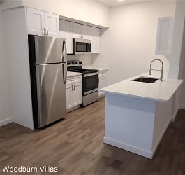Woodburn Villas Apartments - Woodburn, OR