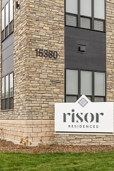 Risor Of Apple Valley - 55+ Apartments - Apple Valley, MN