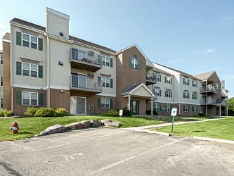 Maple Grove Apartments - Madison, WI