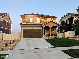 262 Indian Peaks Dr - Erie, CO