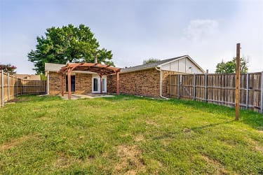 5620 Treese St - The Colony, TX
